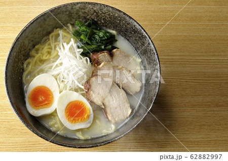鶏白湯拉麺 62882997