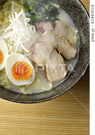 鶏白湯拉麺 62883018