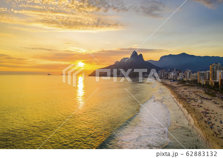 Sunset on the ocean at Rio de Janeiro, Ipanema beach. Brazil 62883132