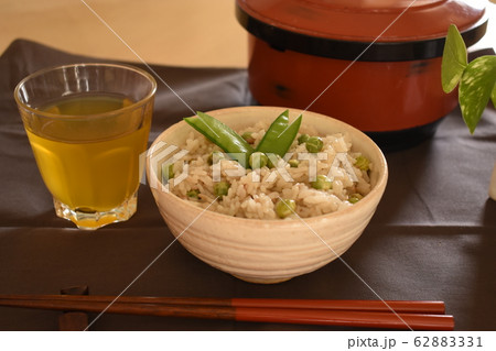 豆ごはんと冷茶 豆ごはんと冷茶 62883331