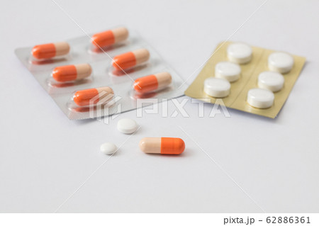 薬　サプリメント　感染　病気　風邪　コロナ　medicine 62886361