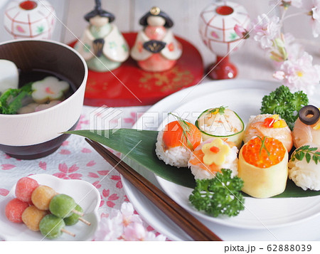 ひな祭り 和食 かわいい手毬寿司 ひな祭り 和食 かわいい手毬寿司 62888039