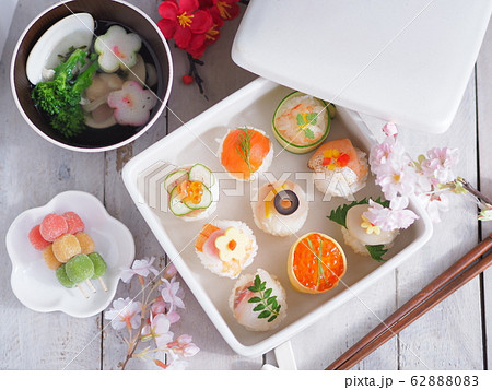 和食 かわいい手毬寿司 62888083