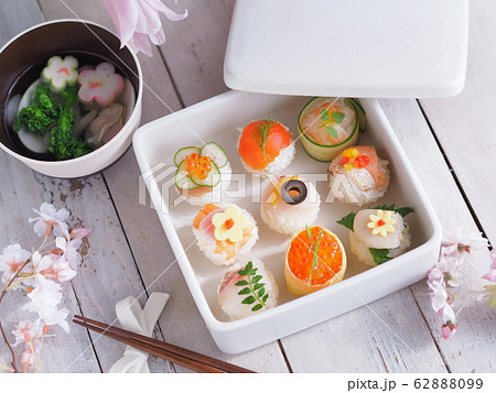 和食 かわいい手毬寿司 和食 かわいい手毬寿司 62888099