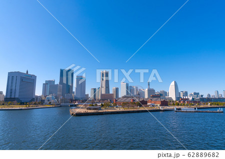 日本の横浜都市景観 横浜みなとみらい21などを、大さん橋から望む＝2月9日午後（日曜日） 62889682