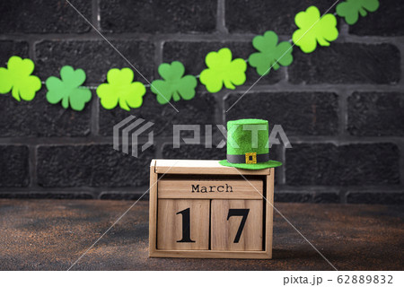 St. Patricks day green beer 62889832