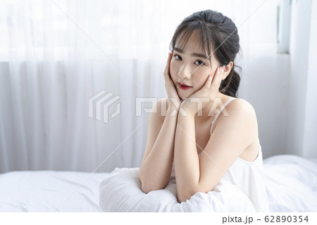 Beautyful girl  62890354