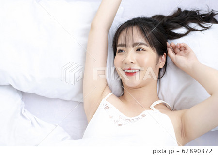 Beautyful girl  62890372