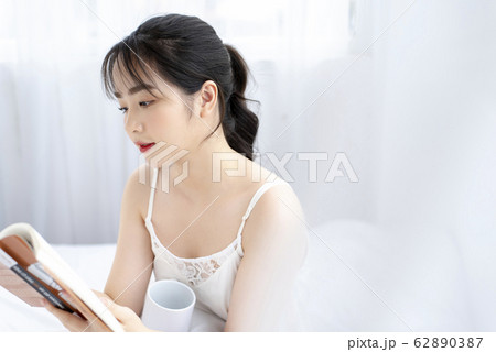 Beautyful girl  62890387