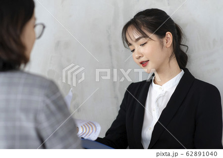 Business woman 62891040