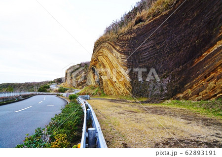 伊豆大島　地層大切断面 62893191