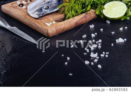 Fresh fish (Vomer or Selene setapinnis )  62893583