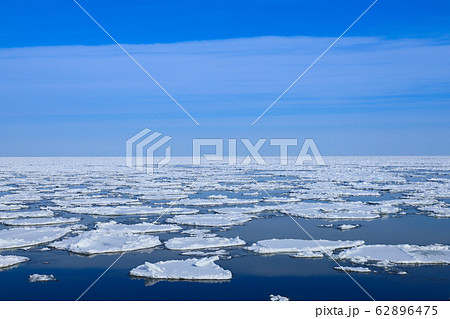 流氷　オホーツク海 62896475