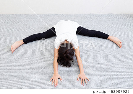 ストレッチ ストレッチ 62907925