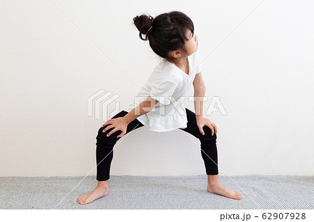 ストレッチ ストレッチ 62907928