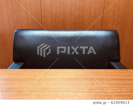 シンプルな応接室のイメージ 62909613