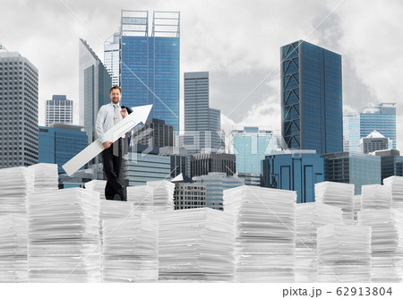 Businessman and pointing banner 62913804
