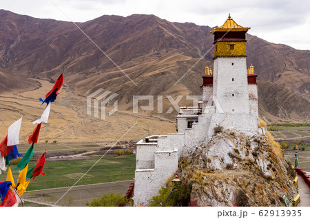 Yumbulakhang Palace, overlooking Yarlung valley - Tibet 62913935