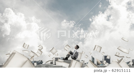 Study hard to become successful businessman. 62915111