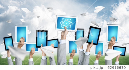 Close of businessman hands in line showing tablet pc with blank 62916630