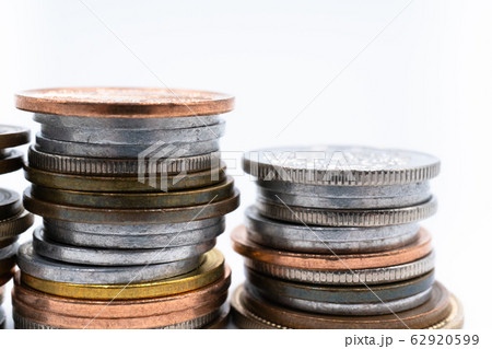 小銭　お金 62920599