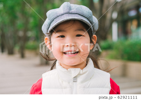 子ども 住宅街 62921111
