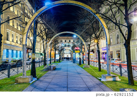 Small Stable street.( Malaya Konyushennaya). Saint 62921152