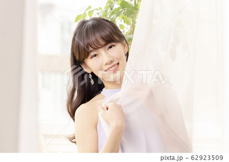 女性 女 女の子 62923509