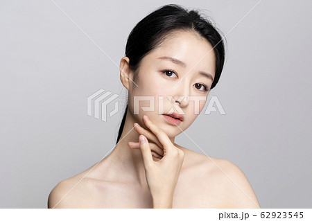 ビューティー 女性 女 62923545