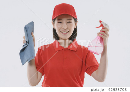 Portrait of young woman and man, part timer and owner 144 62923708