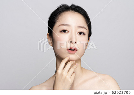 ビューティー 女性 女 62923709
