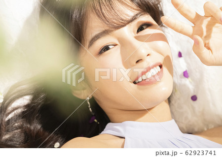 女性 女 女の子 62923741