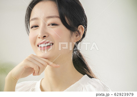 ビューティー 女性 女 62923979