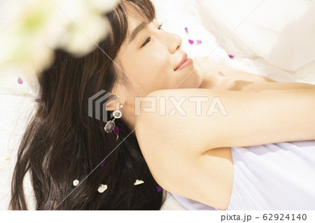 女性 女 女の子 62924140