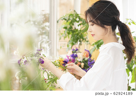 女性 女 女の子 62924189