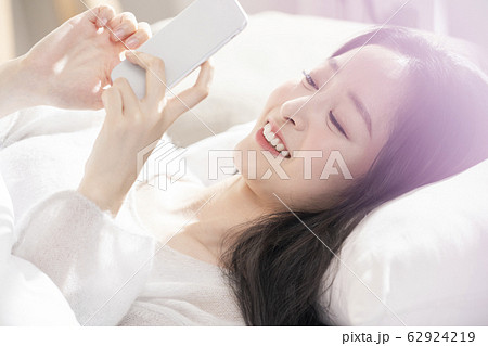 女性 女 女の子 62924219