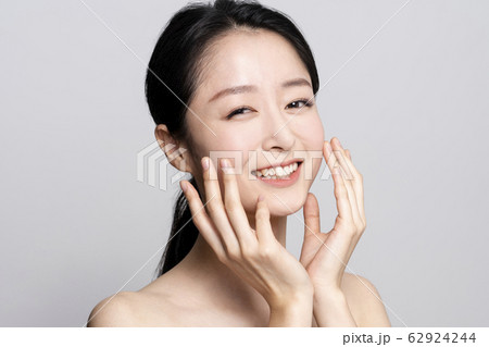 ビューティー 女性 女 62924244