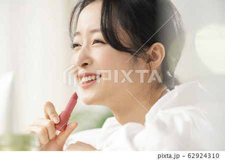 ビューティー 女性 女 62924310