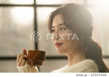 女性 女 女の子 62924408