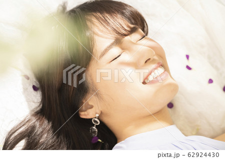 女性 女 女の子 62924430