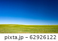 アメリカの風景　草原と青空 62926122