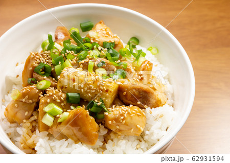 焼鳥丼。 62931594