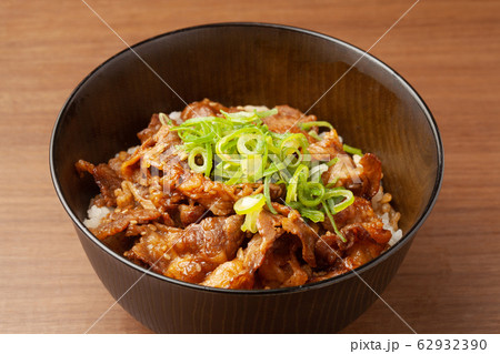焼肉丼 62932390