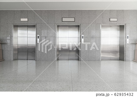 Elevators front door wall, lifts with closed. Elevators front door wall, lifts with closed. 62935432