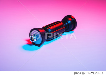 Car front suspension anti-roll bar mount. New tie rod in double red-blue light 62935694