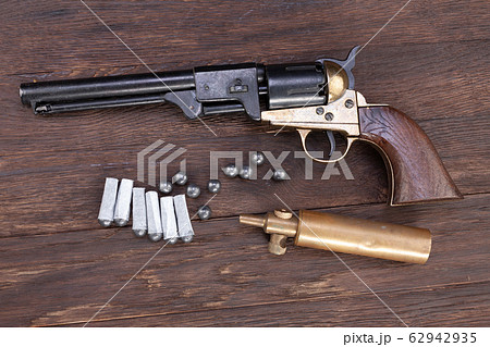 Firearms of the Old West - Percussion Army 62942935