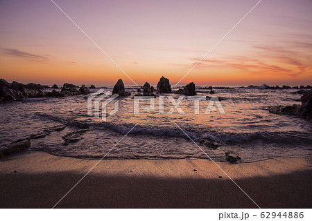 赤く染まる海 赤く染まる海 62944886