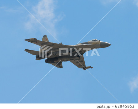 スホーイ　Su-35 62945952