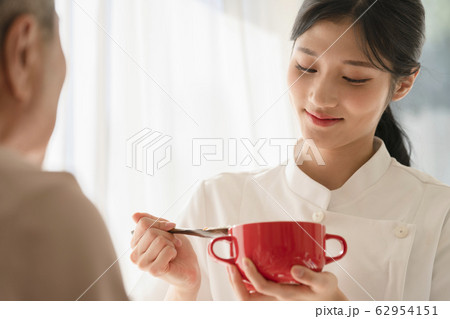 医療 男女 ポートレート 62954151