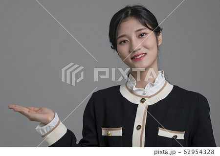 ビジネス 女性 女 62954328
